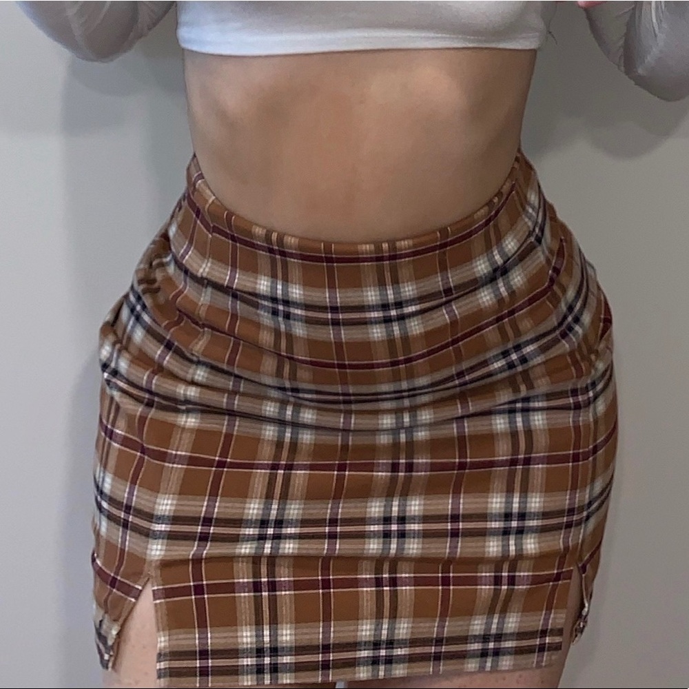 Brandy Melville Cara Taupe Plaid Skirt
